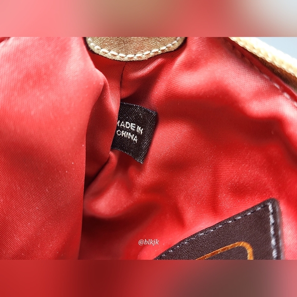 Coach Gold Metallic Signature C Crossbody *Cream/Gold* EUC - Picture 15 of 15